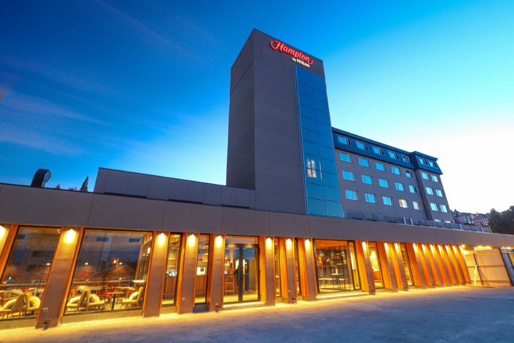 Hampton By Hilton Bariloche Hotel Exterior photo